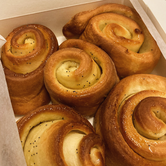 Workshop cinnamon buns and lemon rolls